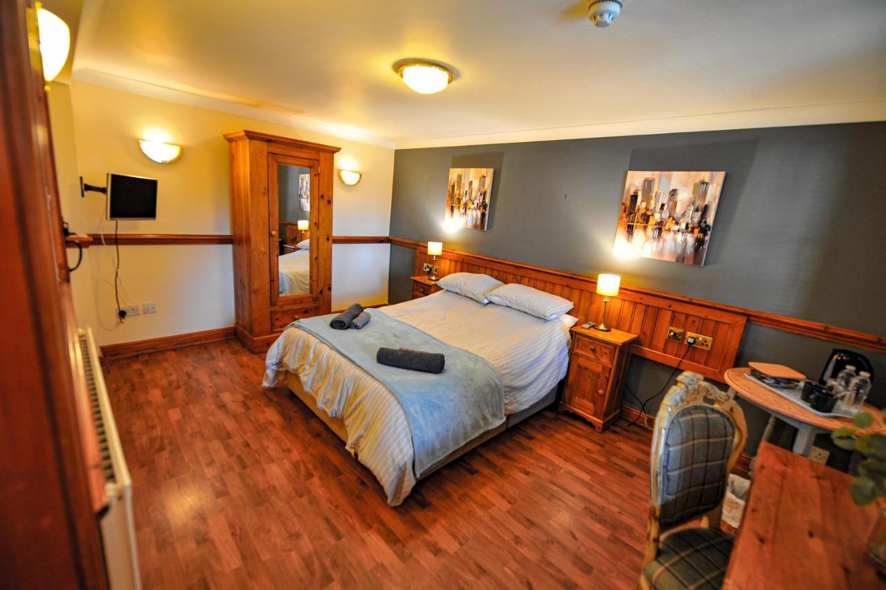 The Coachman Pub, Hartford, Room Only Hartford  ภายนอก รูปภาพ
