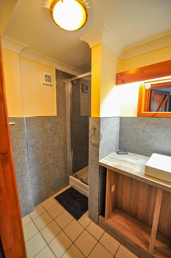 The Coachman Pub, Hartford, Room Only Hartford  ภายนอก รูปภาพ