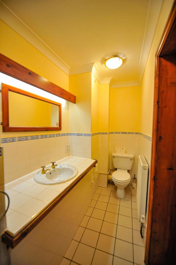 The Coachman Pub, Hartford, Room Only Hartford  ภายนอก รูปภาพ